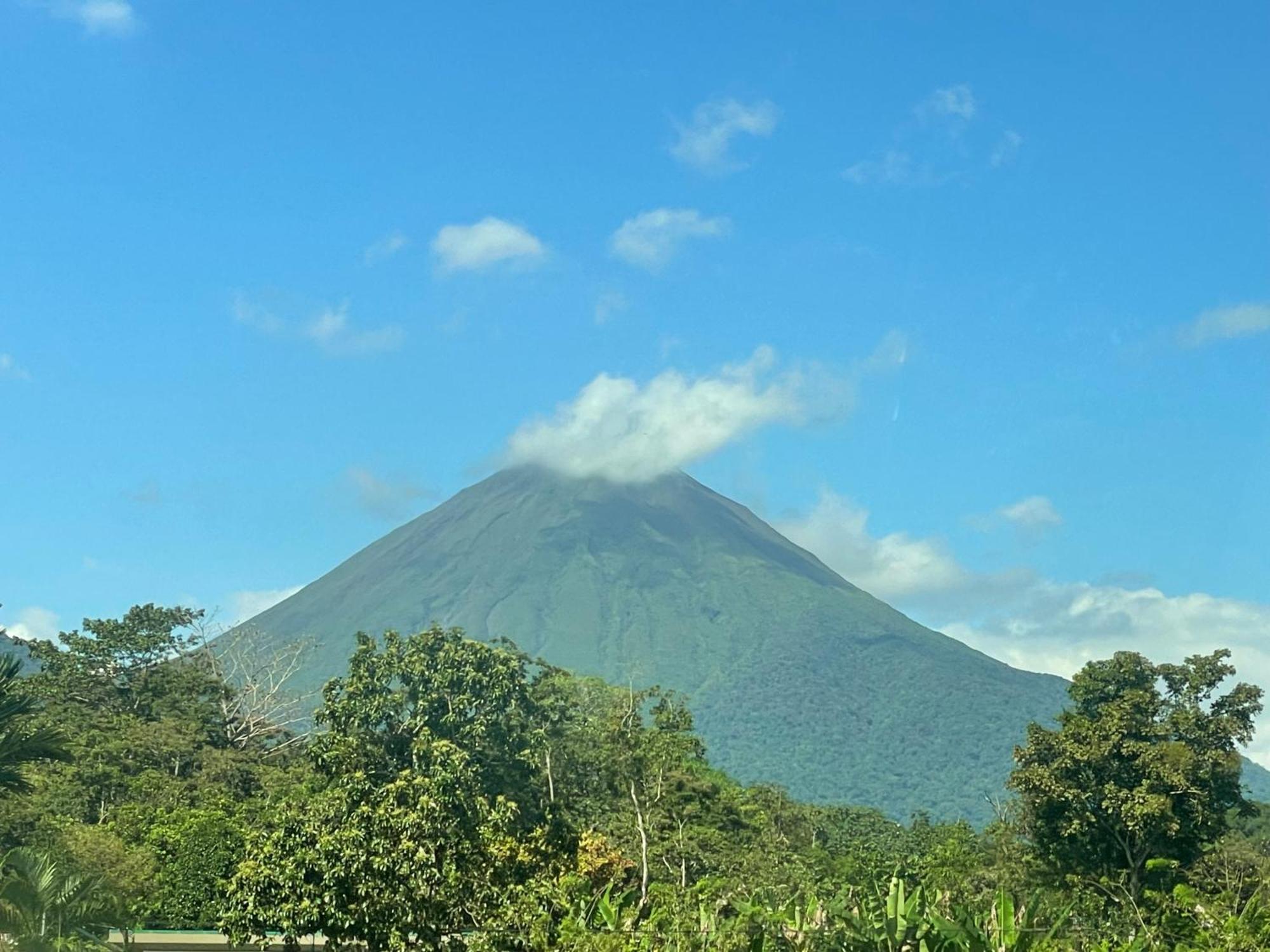 Hotel Tierra De Volcanes La Fortuna المظهر الخارجي الصورة